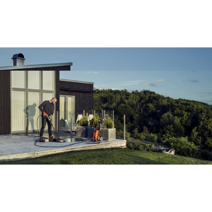 Dispozitiv de curatat suprafete Husqvarna SC 400 Dispozitiv de curatat suprafete Husqvarna SC 400
