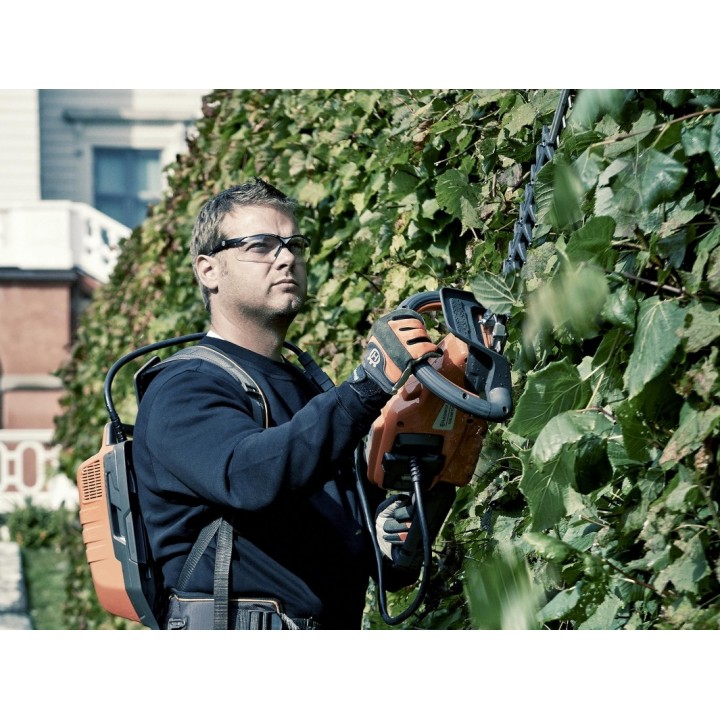 Motounealta tuns gard viu HUSQVARNA 520iHE3 (nu include acumulator si incarcator) Motounealta tuns gard viu HUSQVARNA 520iHE3 (nu include acumulator si incarcator)