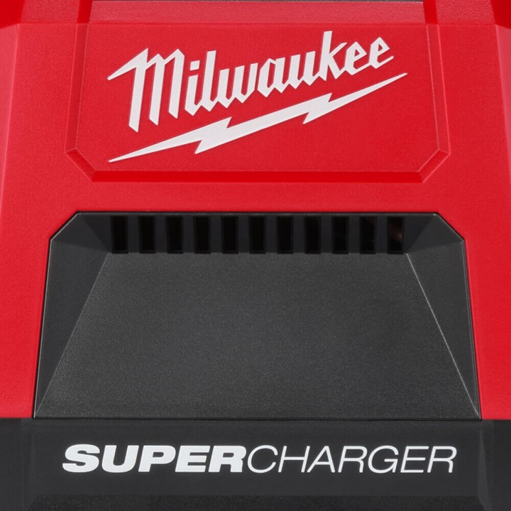 Incarcator Acumulatori Milwaukee M18 DBSC, Rapid, cu 2 Porturi Incarcator Acumulatori Milwaukee M18 DBSC, Rapid, cu 2 Porturi