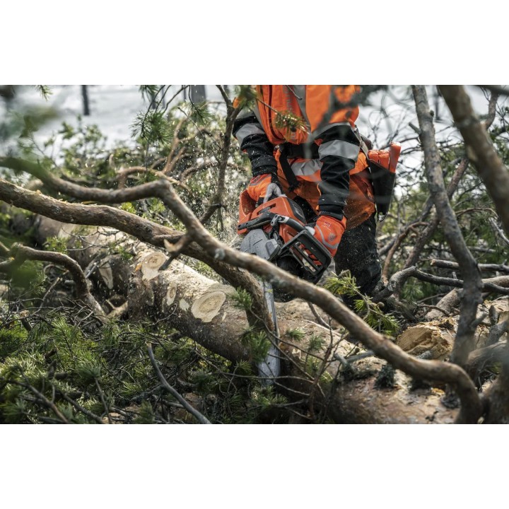 Rola Lant HUSQVARNA X-Cut SP33G, Pas 325'', Calibru 1,3 mm, Pixel Rola Lant HUSQVARNA X-Cut SP33G, Pas 325'', Calibru 1,3 mm, Pixel