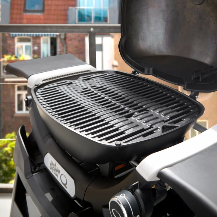 Gratar pe gaz Q1200N cu masute laterale si suport Weber + Regulator