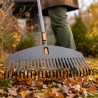 Greblă pentru frunze FISKARS One Click, 25 dinți din plastic, lățime de lucru 50 cm, fără coadă