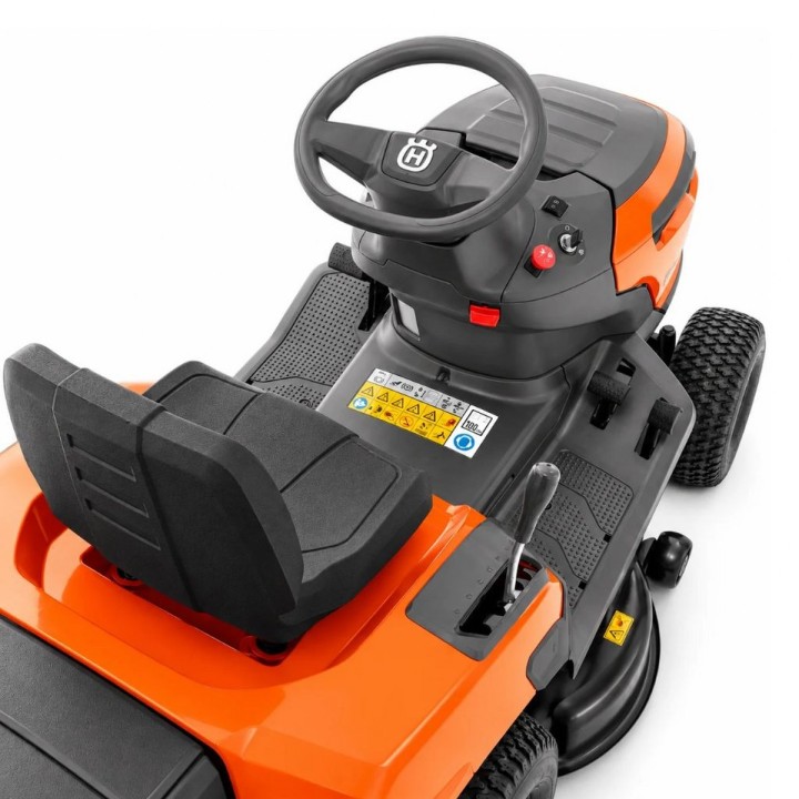 Tractor de tuns gazon Husqvarna TC 114, Motor benzină 452 cm³, Lățime de tăiere 95 cm, Transmisie hidrostatică, Colector 250  L