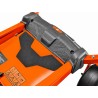 Tractor de tuns gazon Zero-Turn Husqvarna Z242 F, motor Kawasaki 726 cm³, sistem de tăiere ClearCut™ 106,7 cm, viraj pe loc