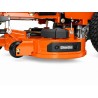Tractor de tuns gazon Zero-Turn Husqvarna Z242 F, motor Kawasaki 726 cm³, sistem de tăiere ClearCut™ 106,7 cm, viraj pe loc
