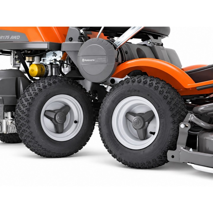 Husqvarna Rider R 420TsX AWD, Kawasaki, XChange - Fără masă de tăiere