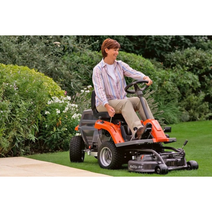 Tractor de tuns gazon Husqvarna Rider R 112C, Motor 413 cm³, Masă Combi 85 cm inclusă, Transmisie hidrostatică