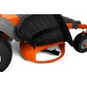 Tractor de tuns gazon Zero-Turn Husqvarna Z242 F, motor Kawasaki 726 cm³, sistem de tăiere ClearCut™ 106,7 cm, viraj pe loc