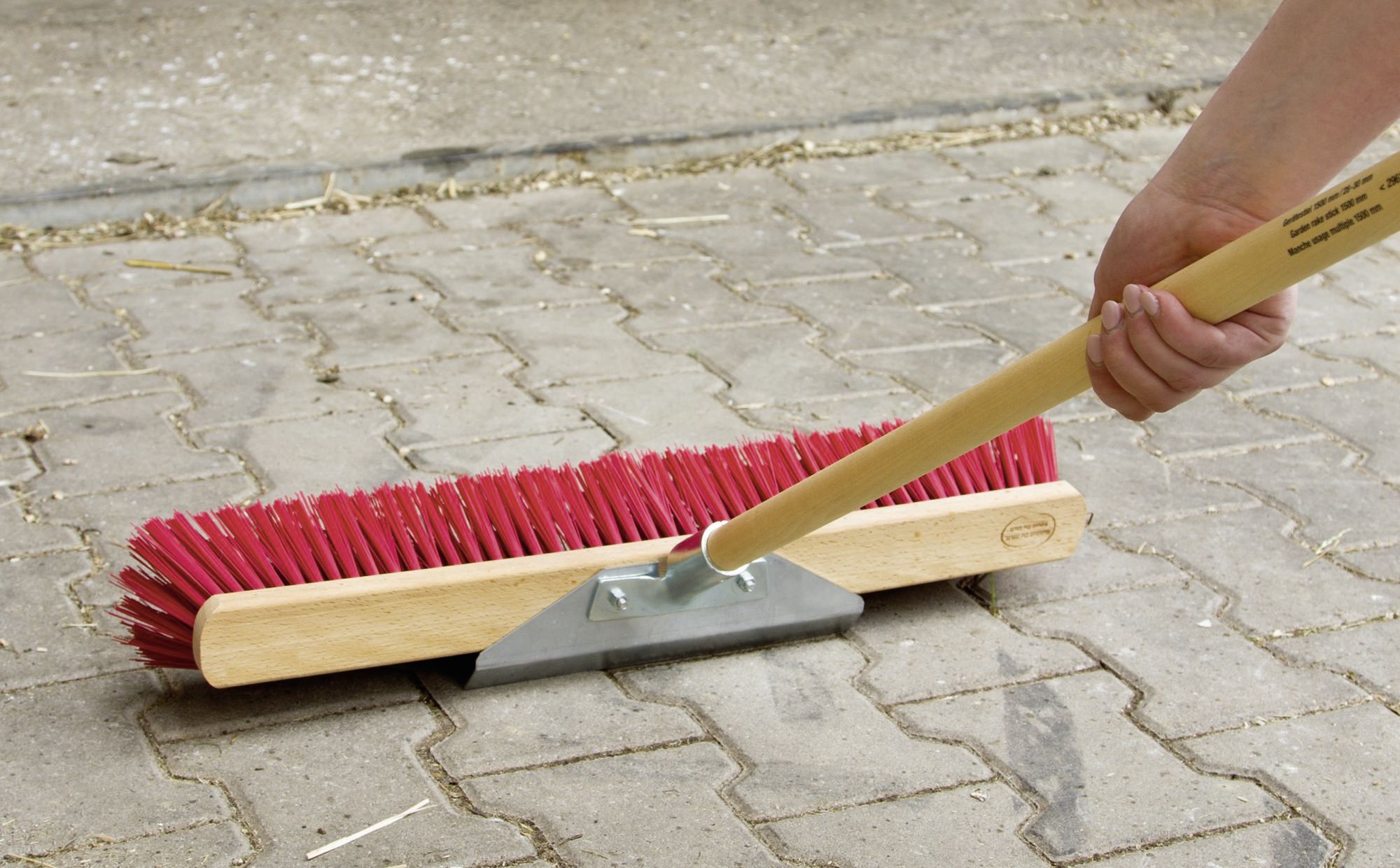Matura de curte Kerbl 40 cm cu lamela de razuire